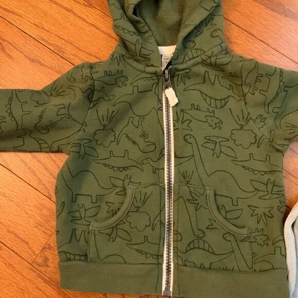 Carter’s size 12 Months zip up hoodie bundle - Picture 3 of 10